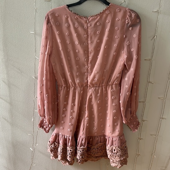 Light pink long sleeve dress! - Picture 5 of 5